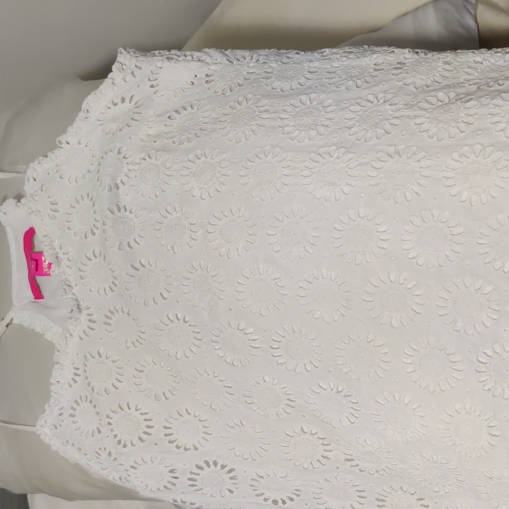 Lilly Pulitzer eyelet lined tank